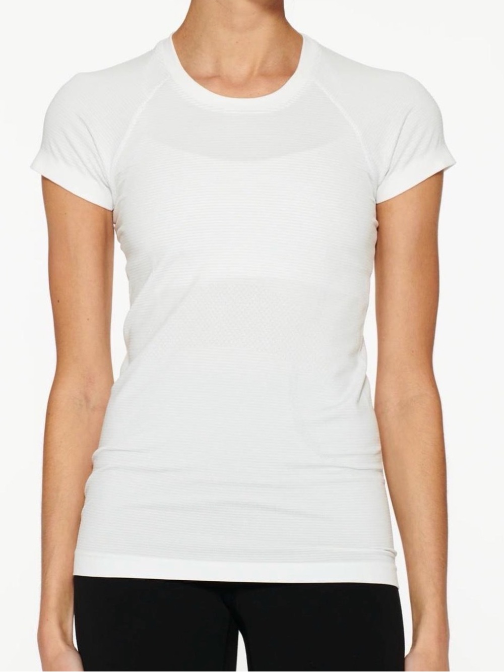 Lululemon Swiftly Tech Womens Athletic Shirt Size 6 Short Sleeve Seamless Runni